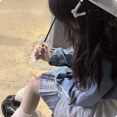 裙底春
